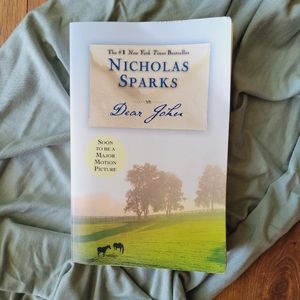 Nicholas Sparks -Dear John Paperback Book